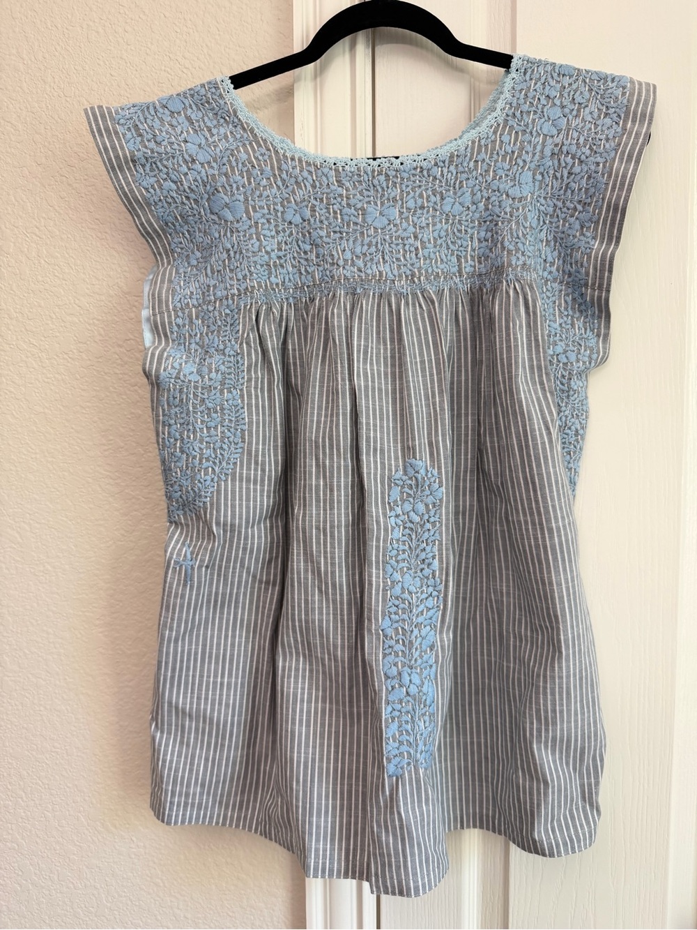 Mi Golondrina Flores Blouse Top Blue & Gray Striped Embroidered size medium